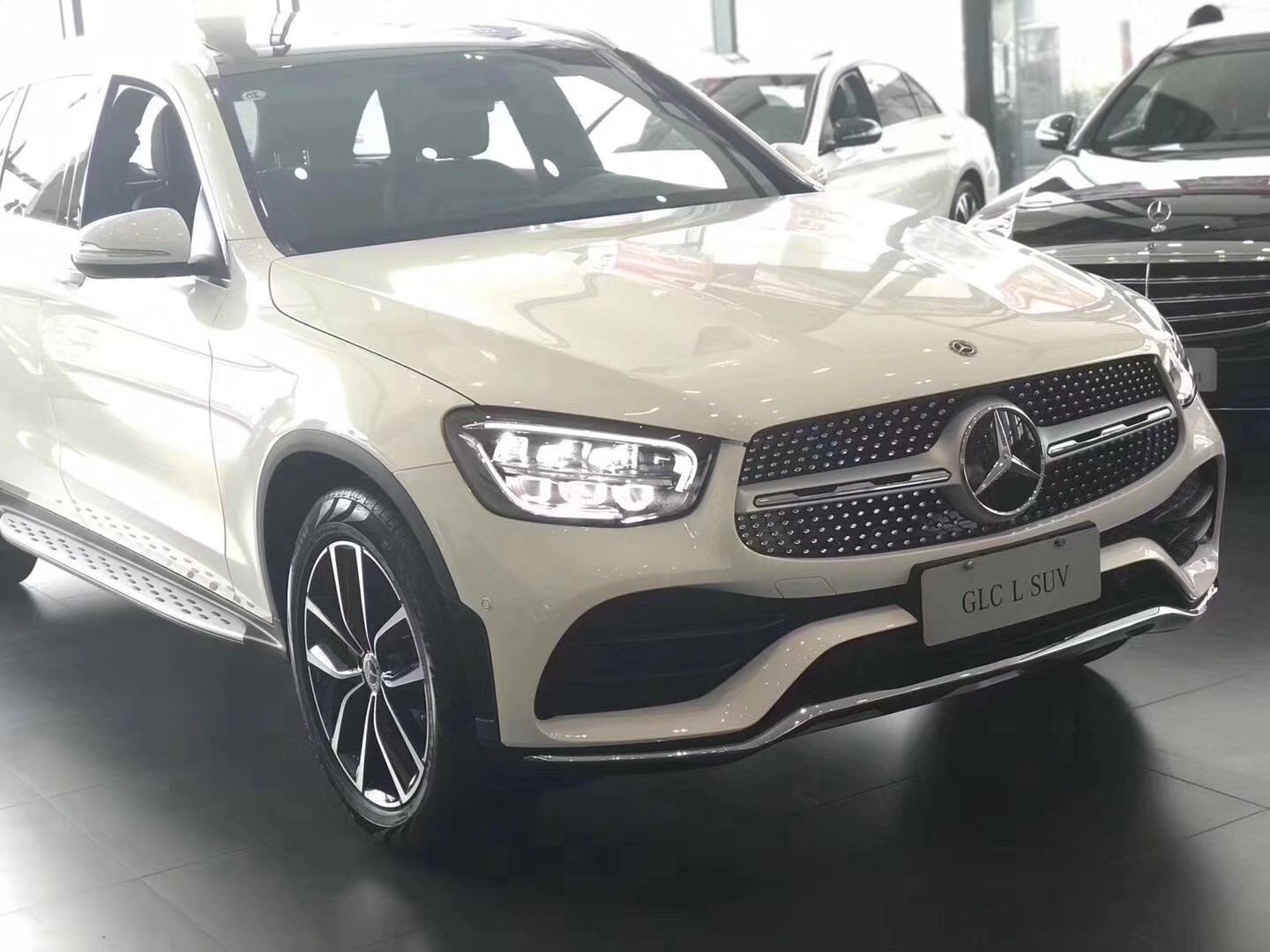 奔驰GLC最新报价,豪华SUV的新价值标杆亮相!