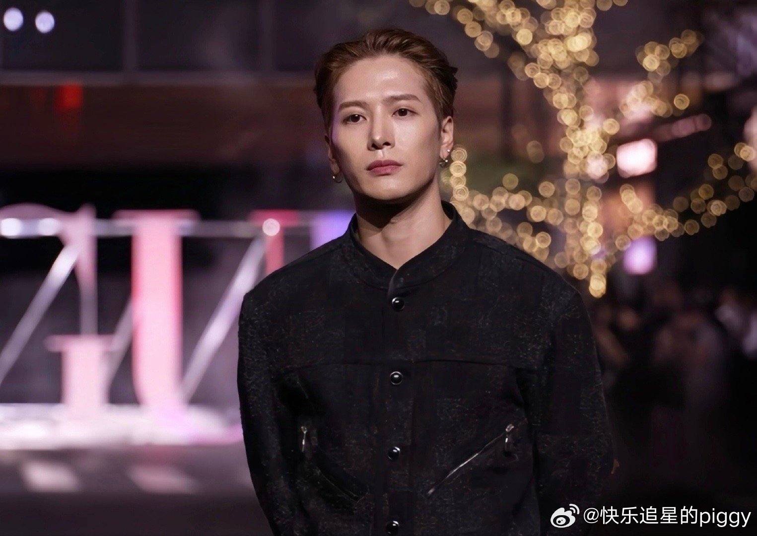 王嘉尔最新动态,与自然共舞,探寻内心宁静之旅