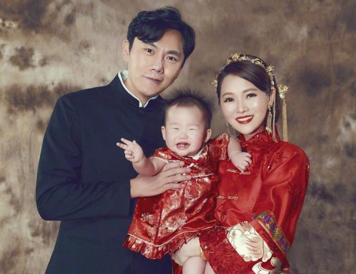 色中色,一段多彩温馨的日常生活故事最新篇章