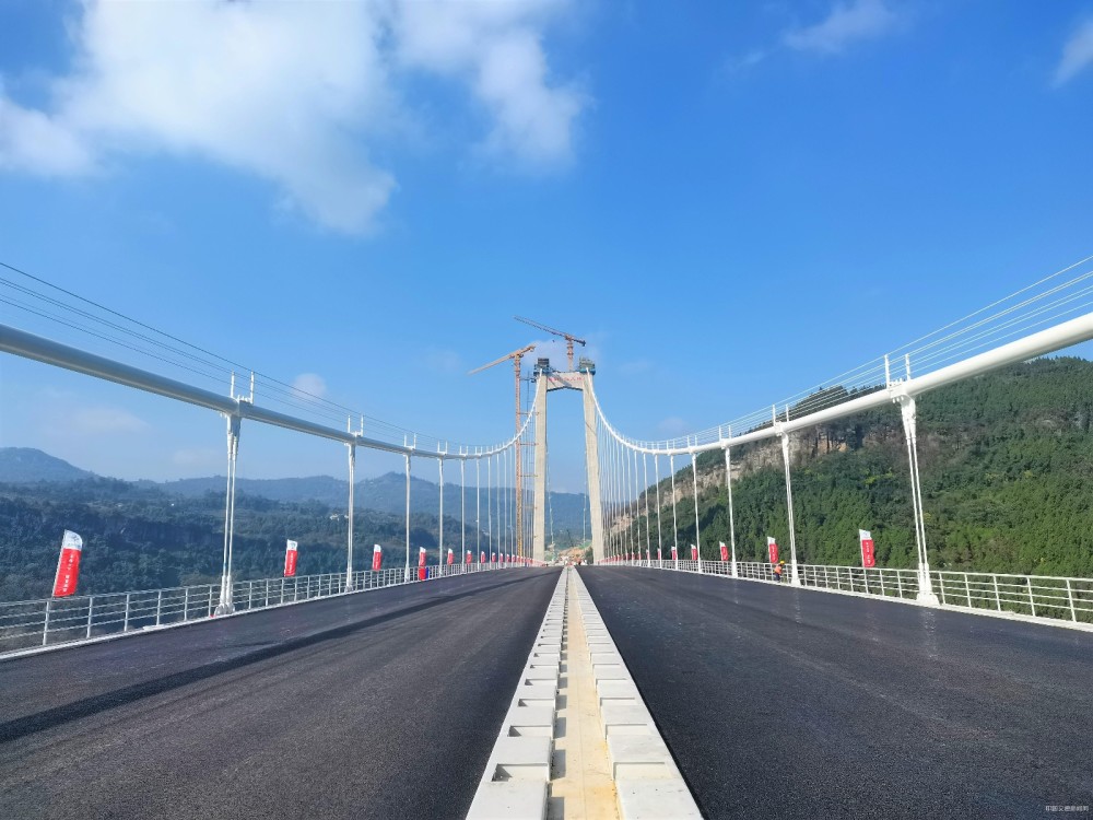 最新堤角长江大桥设计方案,桥上奇遇与家的温馨连接