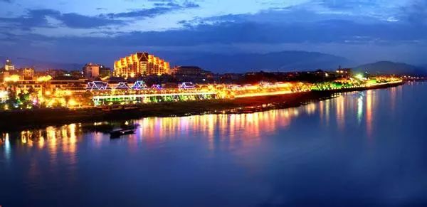 云南富宁港最新动态与巷弄深处的独特风味探索