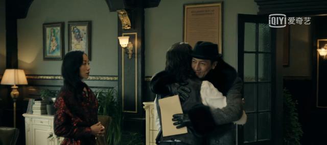 最新老熟妇草B视频,小巷风情小店探秘揭秘